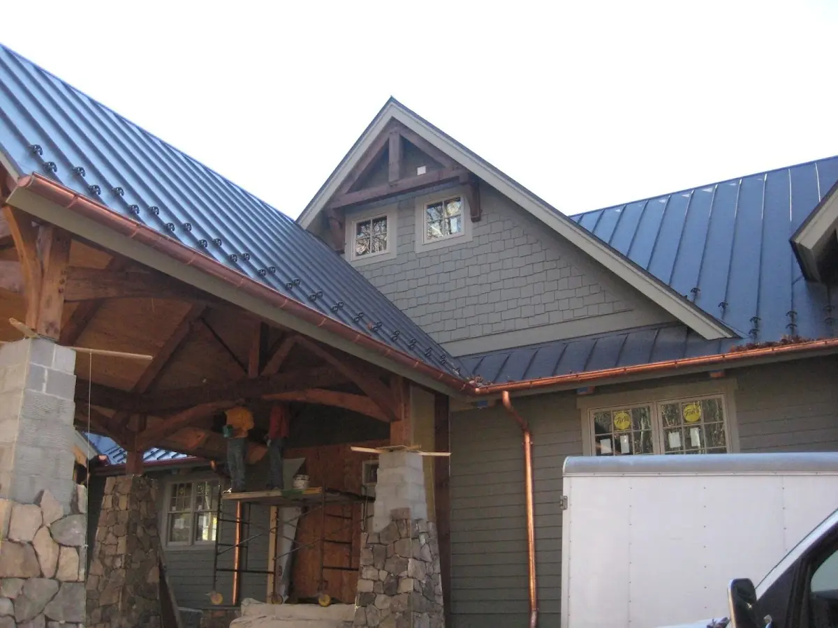 Craftsman Roofing team delivering quality roofing work in Waltz